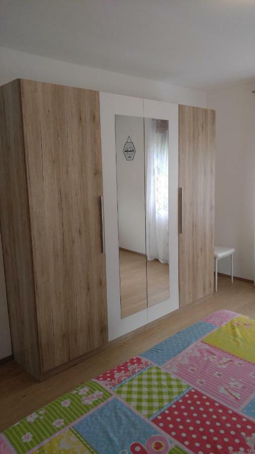 Apartmani Roberta Jurdani Exterior photo